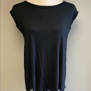 Wilfred Black Relaxed Cap Sleeve Tee